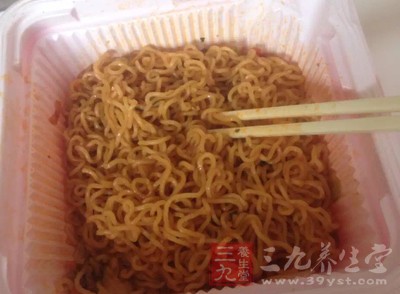 胃癌好不要吃哪些食物 胃癌好不要吃哪些食物