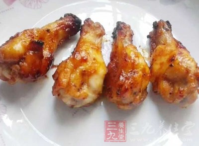 油炸食品能量密度高，經(jīng)常進(jìn)食易導(dǎo)致肥胖