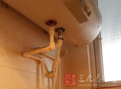 水温过高,会因体内能量消耗过大 水温过高,会因体内能量消耗过大