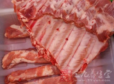 黑豆50克,排骨200克 黑豆50克,排骨200克