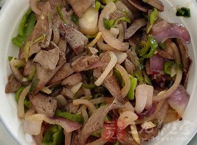 少吃動(dòng)物脂肪、不食動(dòng)物內(nèi)臟等