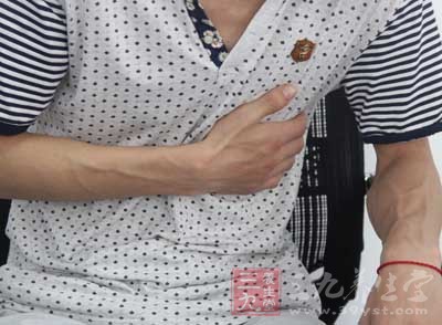 燥易伤肺，肺为娇脏，外合皮毛