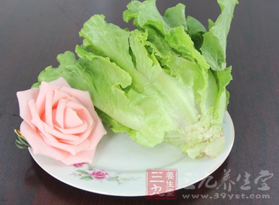 含有維生素B的食物有很多，例如，海產(chǎn)品、綠葉蔬菜等