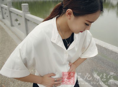 长在黏膜下面的肌瘤或者长在肌壁间的比较大的肌瘤都会引起女性朋友的剧烈疼痛 长在黏膜下面的肌瘤或者长在肌壁间的比较大的肌瘤都会引起女性朋友的剧烈疼痛