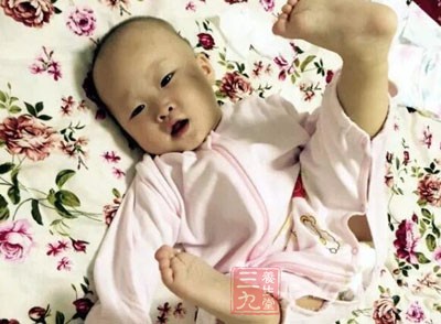 六个月的宝宝发烧怎么办啥方法解决宝宝发烧