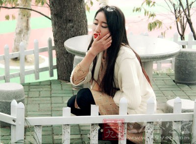 宫颈癌的原因 女人这事做的早更易患宫颈癌(3