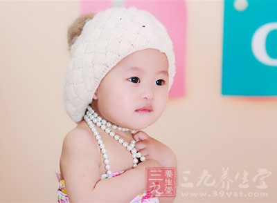 婴儿通常借着哭来表示他的需要