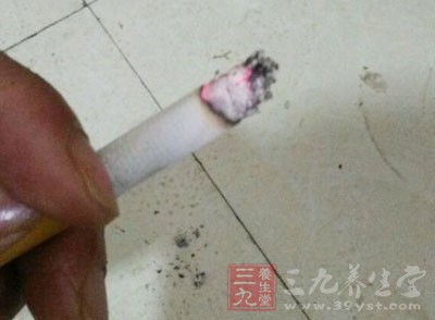 不在室內(nèi)吸煙，避免帶孩子到吸煙的公共場所，定期注射流感疫緢