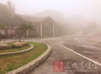 北京发大雾黄色预警 雾天这样做能防病