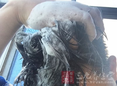 洗头时的水温要适宜 洗头时的水温要适宜