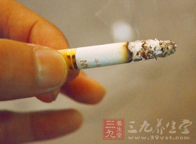戒烟的好处 30年老烟鬼戒烟后竟发现肺在变化