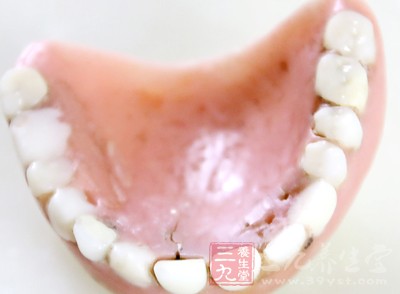 牙龈出血、牙齿疼痛 牙龈出血、牙齿疼痛