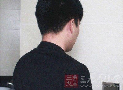 如果排尿时尿路发热刺痛,可能是尿路感染 如果排尿时尿路发热刺痛,可能是尿路感染