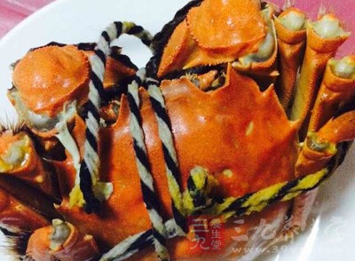 螃蟹和柿子可以一起吃吗 吃螃蟹注意事项