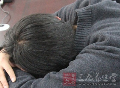 大学生预防结核病,生活要有规律,注意饮食营养和睡眠充足 大学生预防结核病,生活要有规律,注意饮食营养和睡眠充足