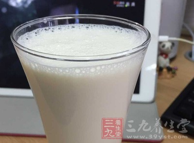 (如牛奶、奶酪等)过敏的人也比较多,其中小孩子占大多数