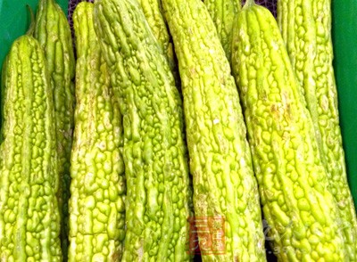 苦瓜作为常见的一种蔬菜，其实是有很多功效的