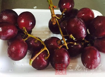 大家就很奇怪的说葡萄皮能吃吗 大家就很奇怪的说葡萄皮能吃吗