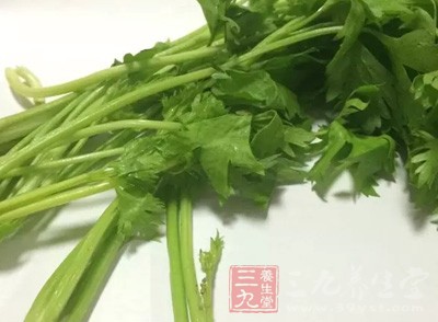 如果實(shí)在不愛(ài)吃菠菜，綠葉的萵苣、花椰菜、芹菜也是可以的