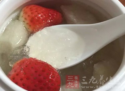 放射治疗易伤阴，宜食用甘凉滋润之品