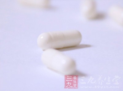 使用抗甲狀腺藥物(ATP)治療時(shí)，主要選擇甲基硫氧嘧啶(MTU)