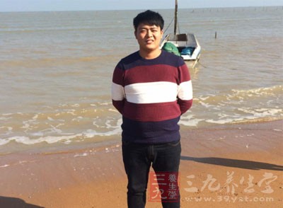 而肥胖和消瘦本身又会带来其他健康问题，都是不健康的表现