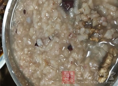 粥店里也要加胶,这事以前好像还闻所未闻 粥店里也要加胶,这事以前好像还闻所未闻