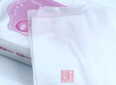 湿纸巾之中往往会含有大量的化学物质