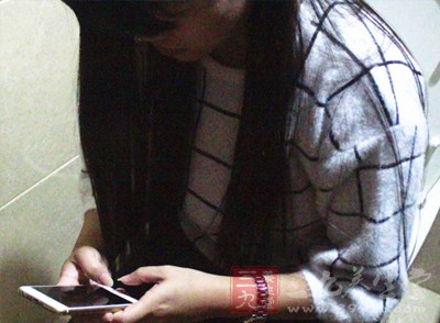 女士在小解之后都需要擦拭一番以保证隐私部位的干燥