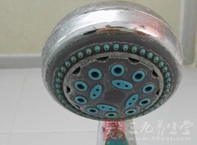 洗澡的时候好不要洗脸