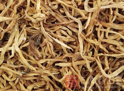 时下正是鲜黄花菜大量上市的季节 时下正是鲜黄花菜大量上市的季节