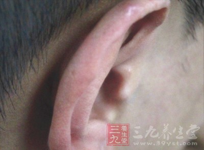 拉扯的力量以不感到疼痛为限