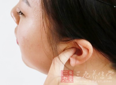 耳垢能防止耳朵发痒