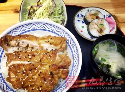 如瘦肉、鱼、虾、奶类、蛋类、豆类等 如瘦肉、鱼、虾、奶类、蛋类、豆类等