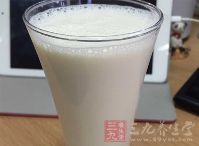 更重要的是这是初乳,营养价值比一般的奶粉一定要高的多 更重要的是这是初乳,营养价值比一般的奶粉一定要高的多