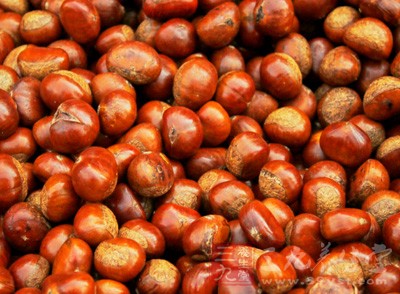 中医认为具有补肾健脑益智、强筋骨最好的坚果,栗子就是其中之一 中医认为具有补肾健脑益智、强筋骨最好的坚果,栗子就是其中之一