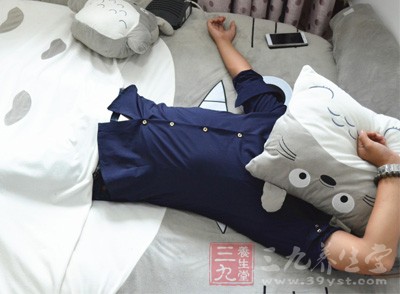 以及体内的信号,如脑电波、心电 波等等,都会随着昼夜变化作周期性的改变 以及体内的信号,如脑电波、心电 波等等,都会随着昼夜变化作周期性的改变