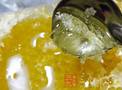 蜂蜜是人们都认识并且熟悉的一种天然食品