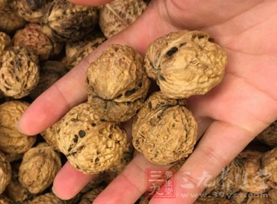 核桃油的营养价值不及核桃