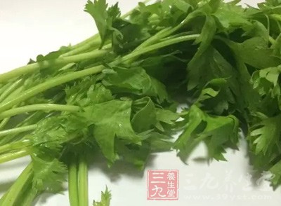 芹菜叶,鸡蛋,牛奶,面粉,盐,胡椒粉,鸡精,花生油 芹菜叶,鸡蛋,牛奶,面粉,盐,胡椒粉,鸡精,花生油