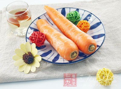 苜蓿维生素A含量是非常高的,仅低于胡萝卜、芹菜叶、高于鸡蛋黄 苜蓿维生素A含量是非常高的,仅低于胡萝卜、芹菜叶、高于鸡蛋黄