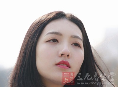 如何去眼角皱纹 扫除皱纹恢复年轻双眸(2) - 三