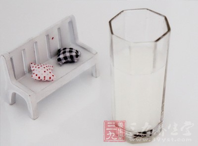 养心可多喝牛奶、多吃豆制品 养心可多喝牛奶、多吃豆制品