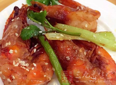 如何减少眼部皱纹 这样做轻松去除眼角皱纹(2