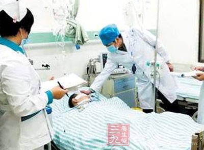 湖南30岁男子患睾丸结核 靠呼吸机维持生命