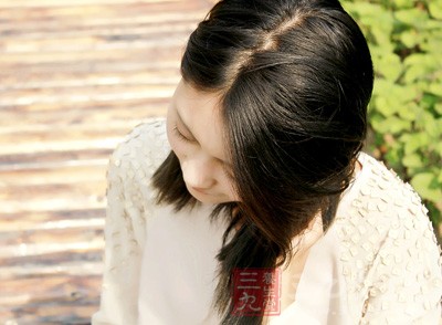 从呱呱坠地到青春期、中年、甚至暮年，每一个年龄段都有其特定的精彩