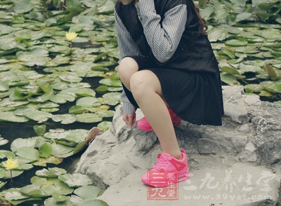 应保持心情愉悦、合理膳食、适度运动