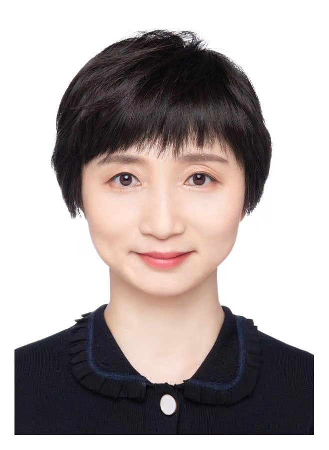 张佳荣