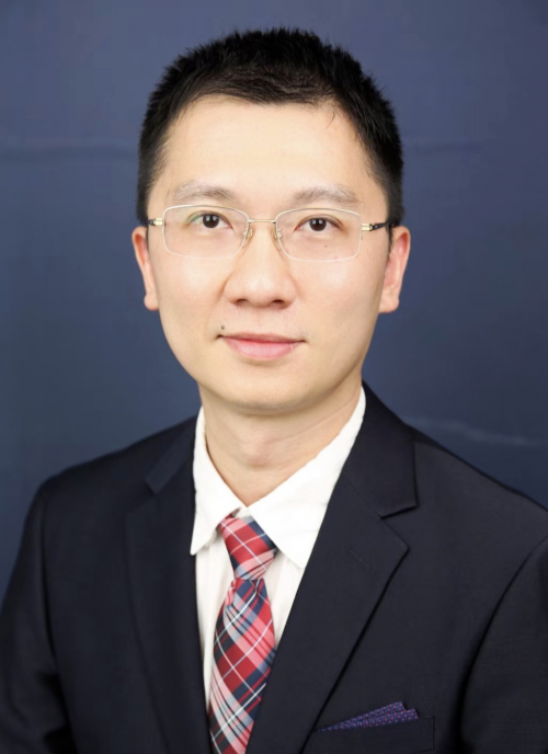 杨逸冬