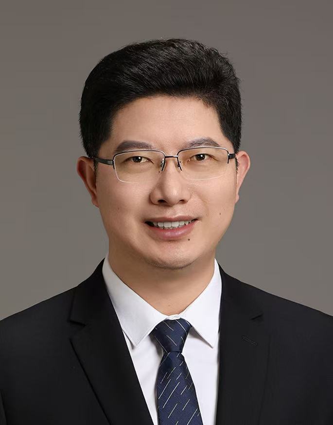 嚴(yán)曉東